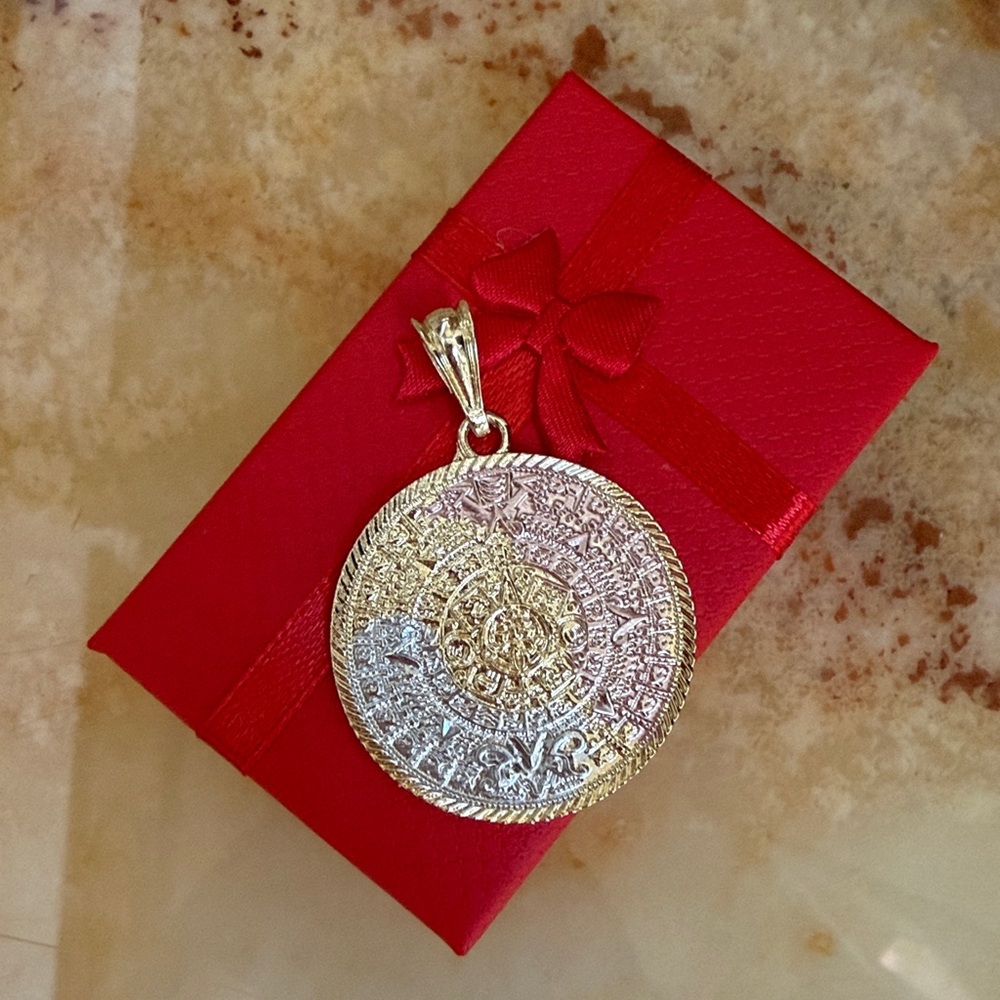 New tri color Aztec sun calendar Pendant - Picture 2 of 9
